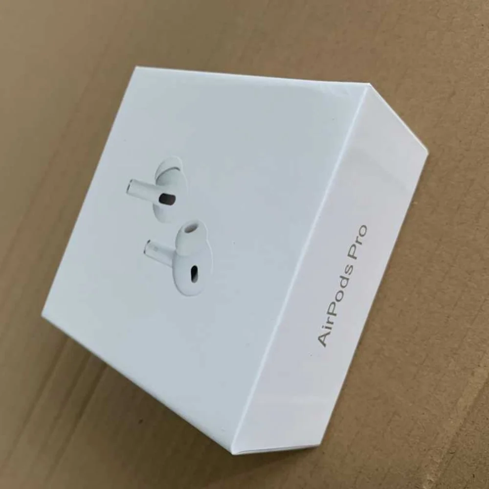 Brand new Apple earphones 2nd generation & wireless charging case
